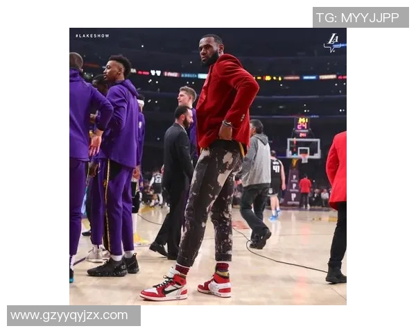 勒布朗的篮球鞋如何影响球场表现与时尚潮流的结合 勒布朗的篮球鞋如何影响球场表现与时尚潮流的结合